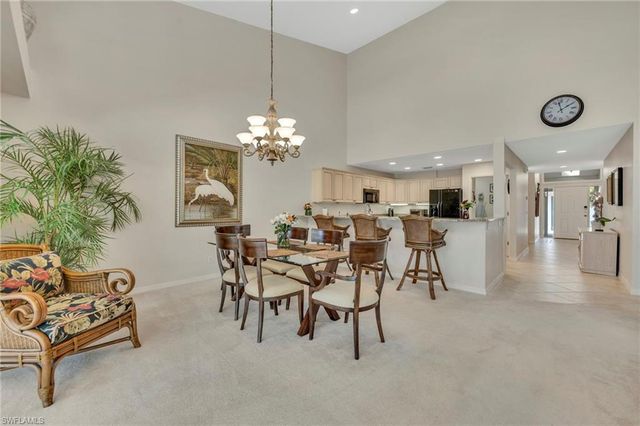 152 Cypress View DR C25, Naples, FL 34113