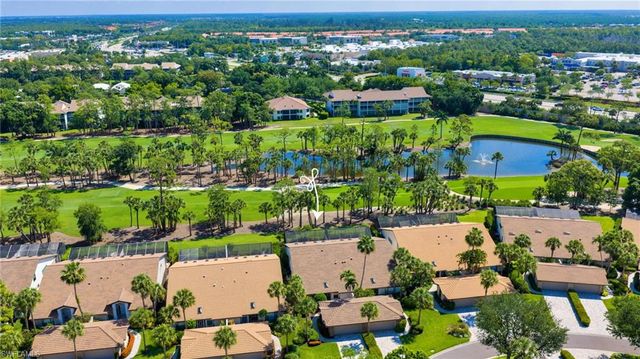 152 Cypress View DR C25, Naples, FL 34113