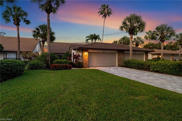152 Cypress View DR C25, Naples, FL 34113