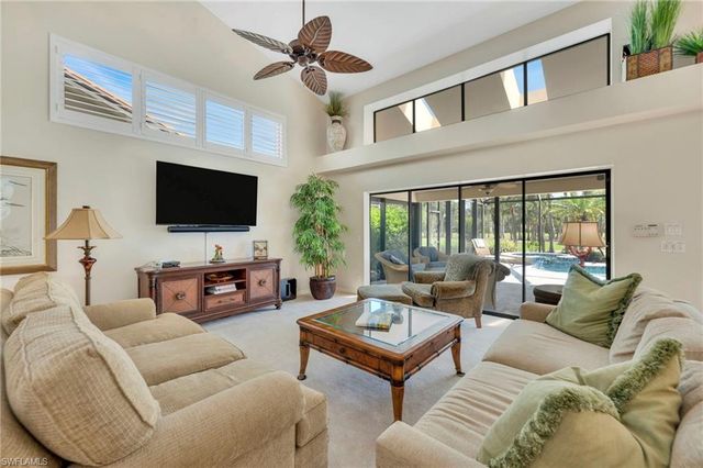 152 Cypress View DR C25, Naples, FL 34113