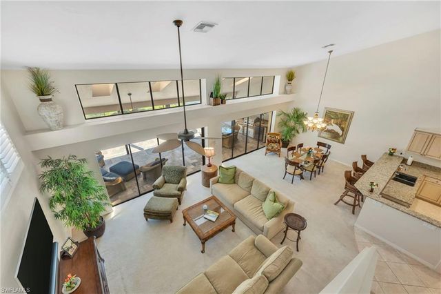 152 Cypress View DR C25, Naples, FL 34113