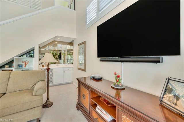 152 Cypress View DR C25, Naples, FL 34113