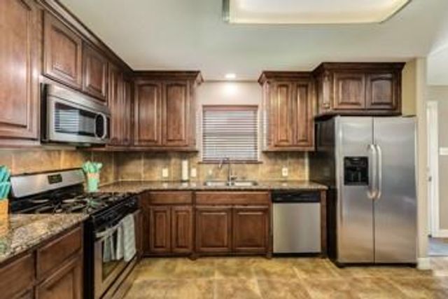 6108 Fox Ridge Drive R453E, Angleton, TX 77515