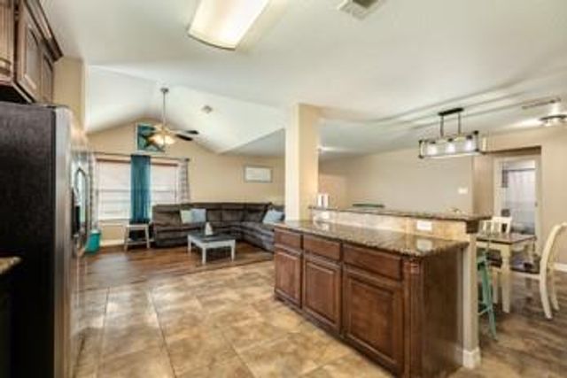 6108 Fox Ridge Drive R453E, Angleton, TX 77515