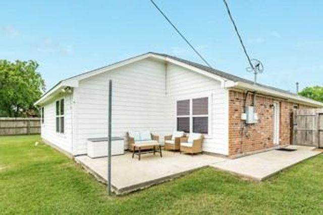 6108 Fox Ridge Drive R453E, Angleton, TX 77515