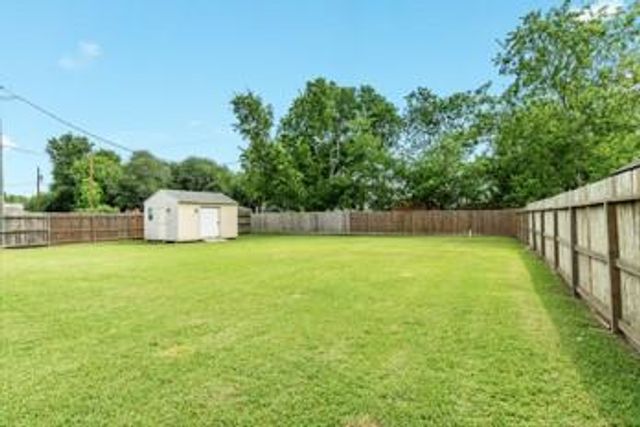 6108 Fox Ridge Drive R453E, Angleton, TX 77515