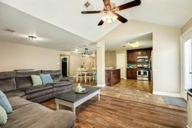 6108 Fox Ridge Drive R453E, Angleton, TX 77515