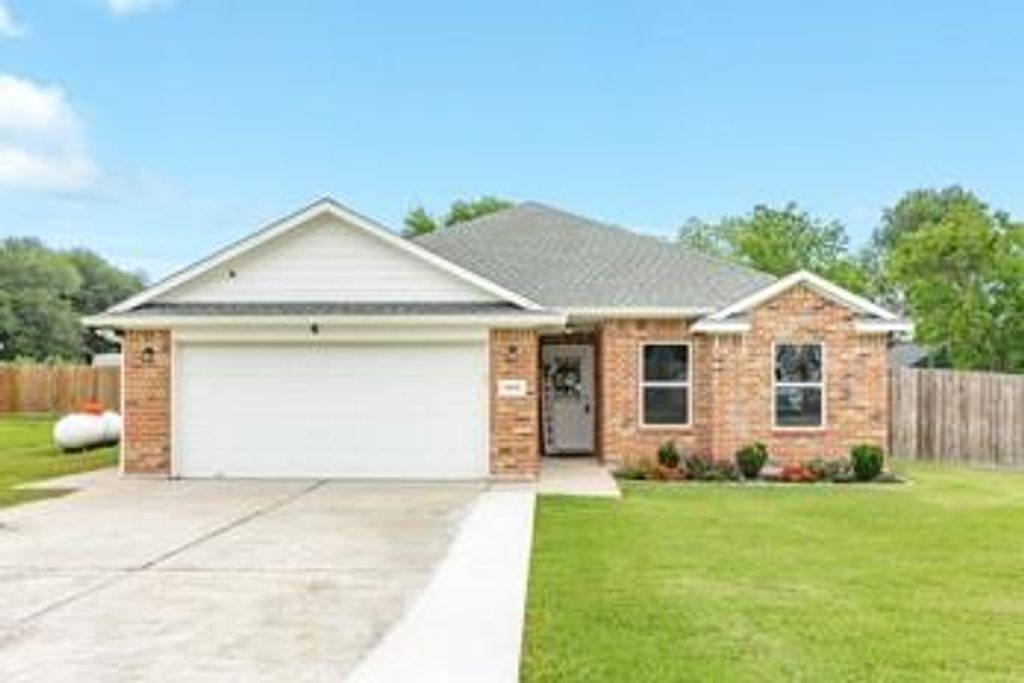 6108 Fox Ridge Drive R453E, Angleton, TX 77515