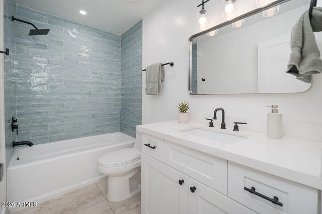 4653 E ALMERIA Road, Phoenix, AZ 85008