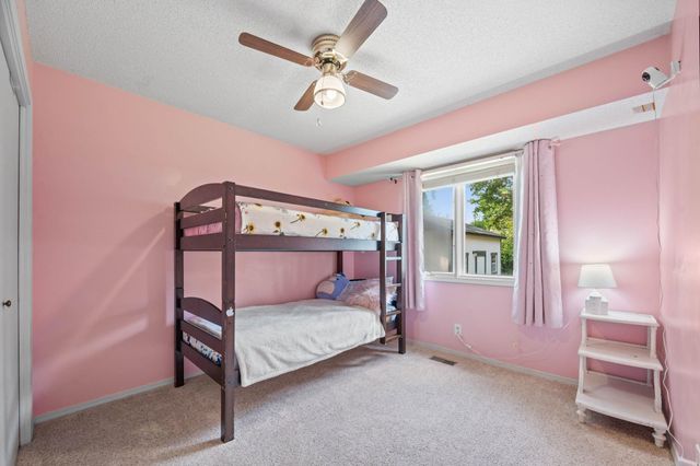 10820 W Shade Ln, Wichita, KS 67212