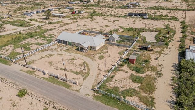 264 E 44th Lane, Fort Stockton, TX 79735