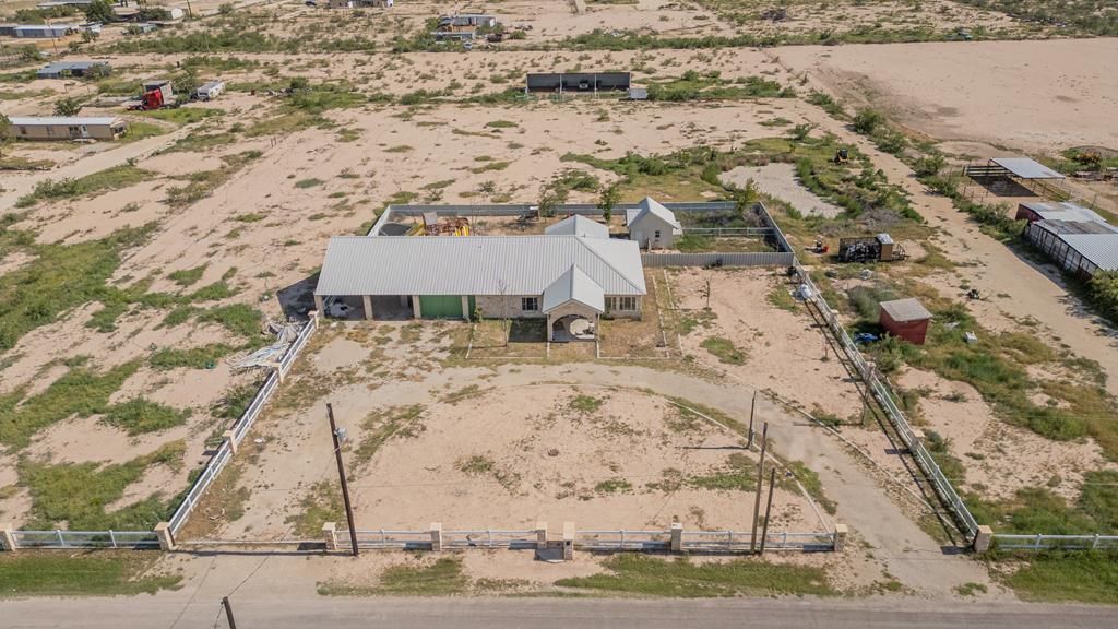 264 E 44th Lane, Fort Stockton, TX 79735