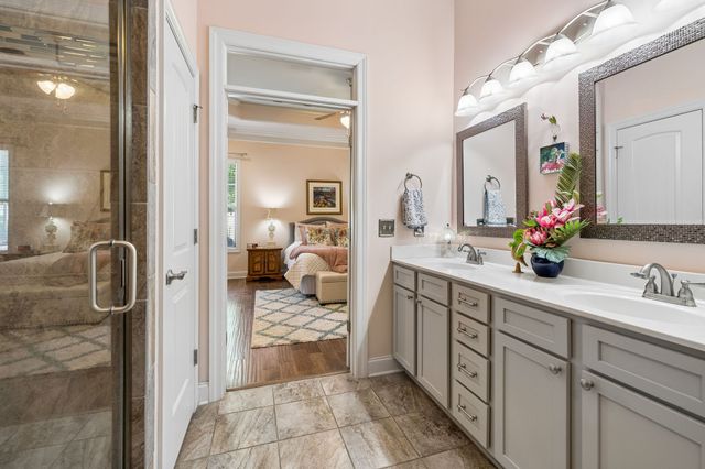 2143 Herring Xing, Murfreesboro, TN 37130