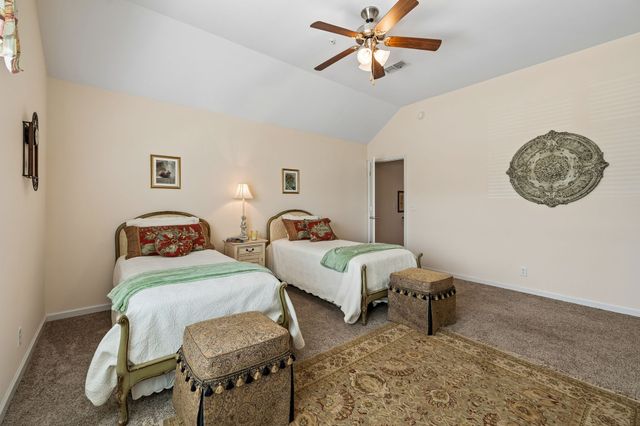 2143 Herring Xing, Murfreesboro, TN 37130