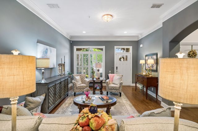 2143 Herring Xing, Murfreesboro, TN 37130