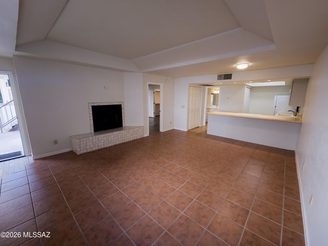1200 E River Road L158, Tucson, AZ 85718