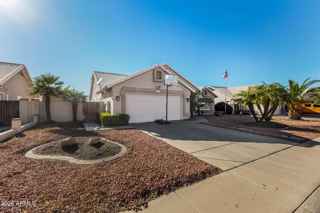 11622 N 76TH Drive, Peoria, AZ 85345