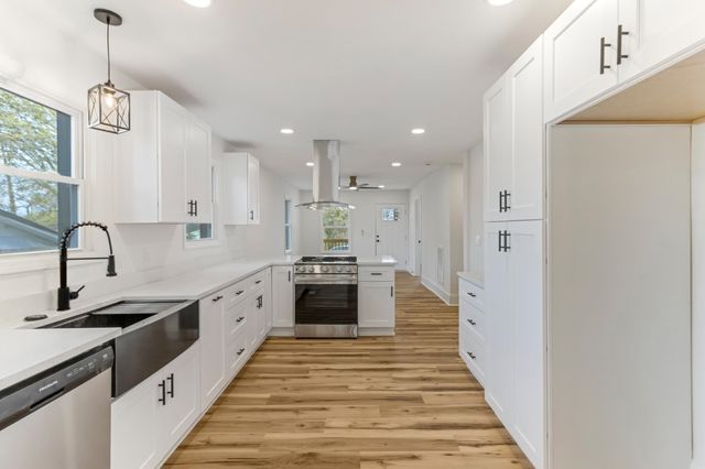 7 Hendricks Street, Greenville, SC 29607