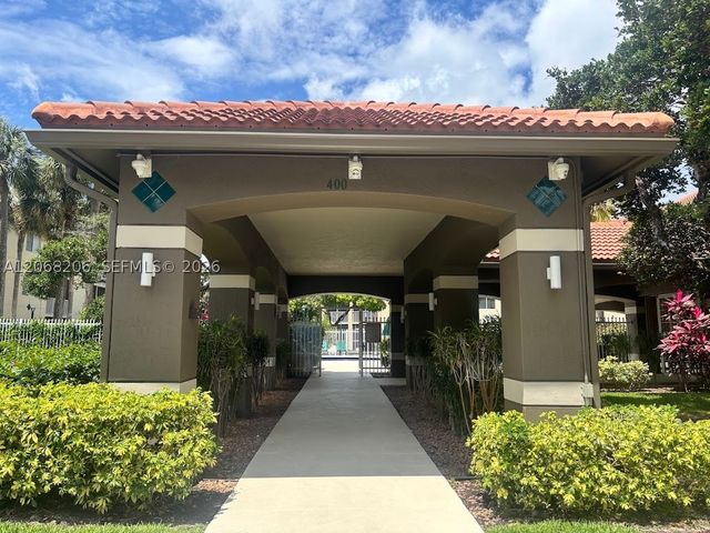 460 S Park Rd 106, Hollywood, FL 33021