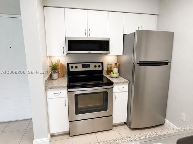 460 S Park Rd 106, Hollywood, FL 33021