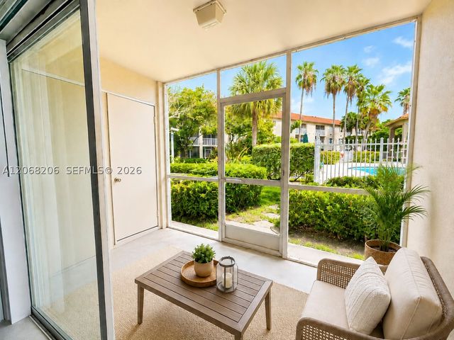 460 S Park Rd 106, Hollywood, FL 33021
