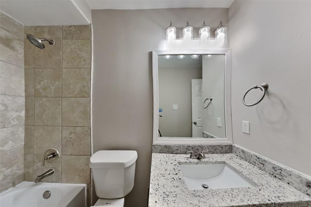 3701 Oak Crossing Drive, Pearland, TX 77581