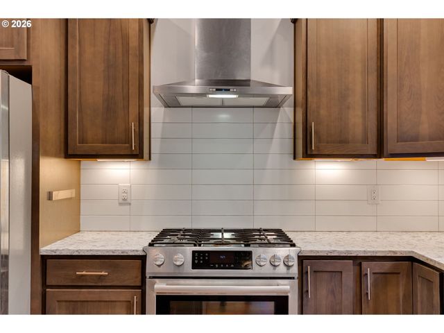 3014 Sw IOWA St, Portland, OR 97239