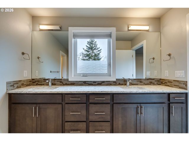 3014 Sw IOWA St, Portland, OR 97239