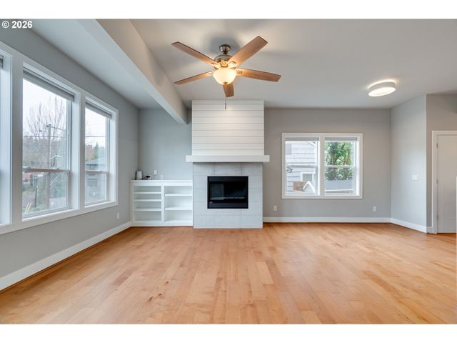 3014 Sw IOWA St, Portland, OR 97239