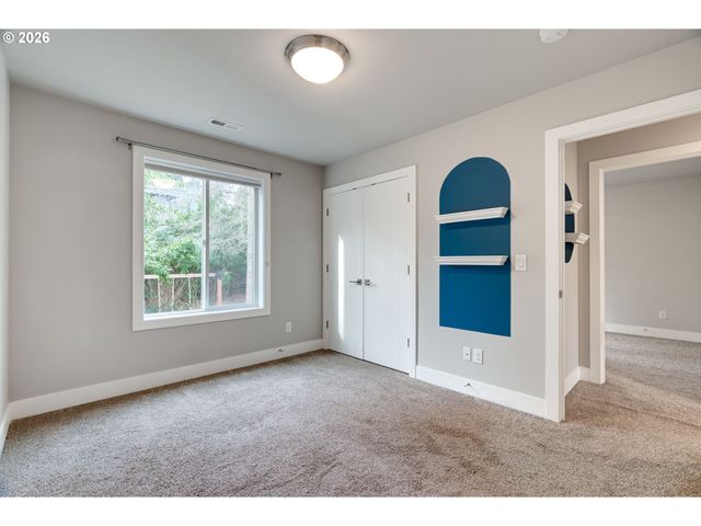 3014 Sw IOWA St, Portland, OR 97239