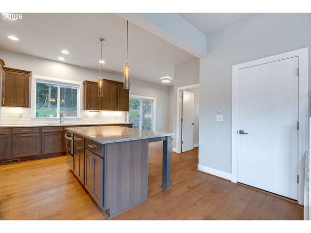 3014 Sw IOWA St, Portland, OR 97239