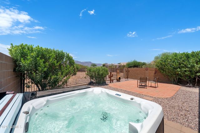 10836 E SURVEYOR Court, Gold Canyon, AZ 85118