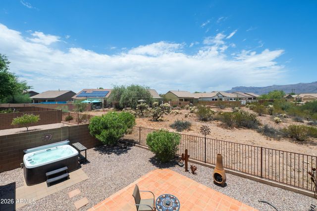 10836 E SURVEYOR Court, Gold Canyon, AZ 85118