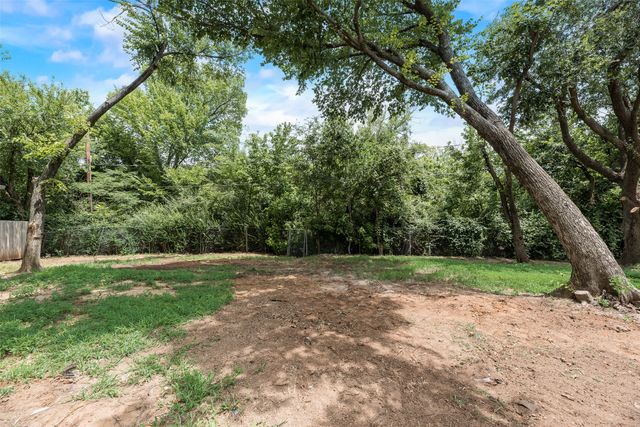3801 Woodside Drive, Arlington, TX 76016