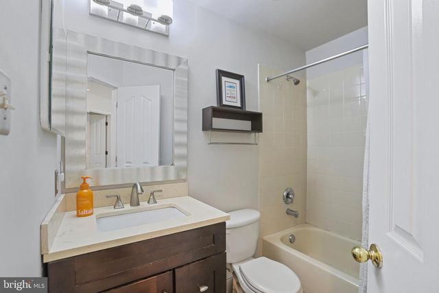 17416 COBB CT, Hagerstown, MD 21740