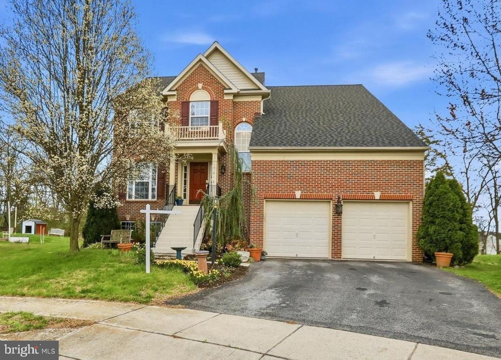 17416 COBB CT, Hagerstown, MD 21740