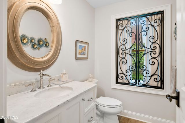 37 White Street 5A, Saratoga Springs, NY 12866