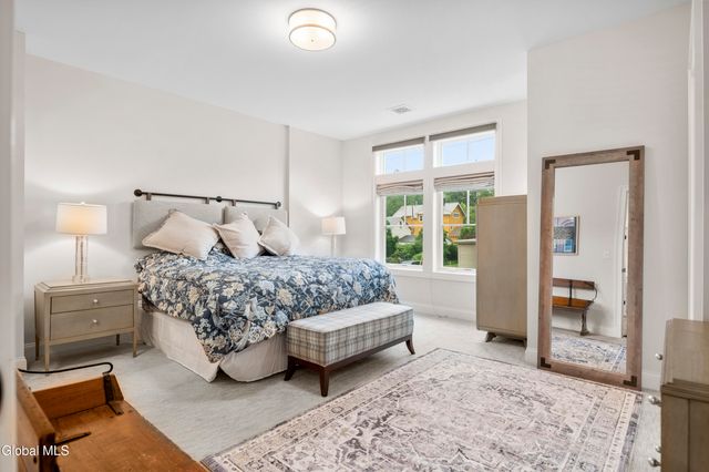 37 White Street 5A, Saratoga Springs, NY 12866