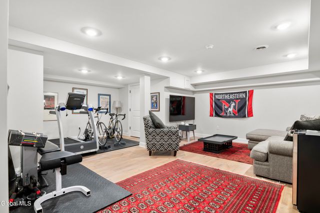 37 White Street 5A, Saratoga Springs, NY 12866