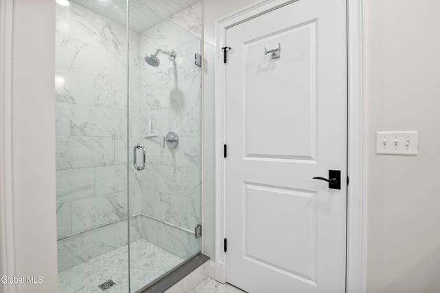 37 White Street 5A, Saratoga Springs, NY 12866