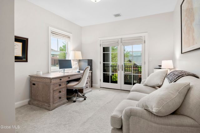 37 White Street 5A, Saratoga Springs, NY 12866