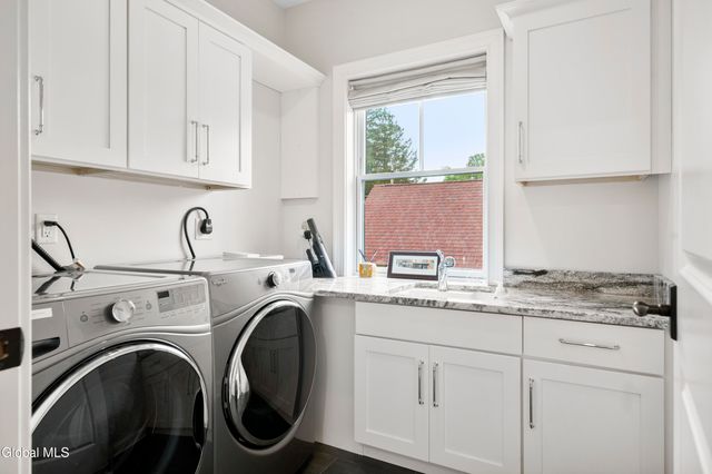 37 White Street 5A, Saratoga Springs, NY 12866