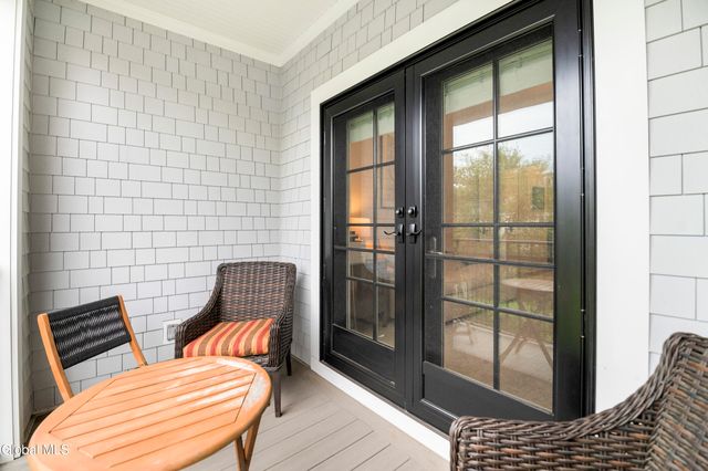 37 White Street 5A, Saratoga Springs, NY 12866