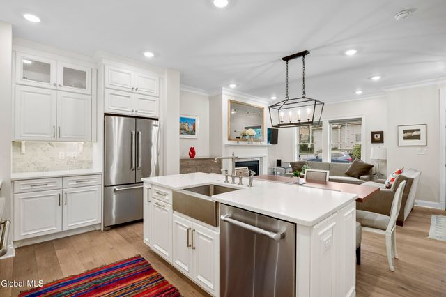 37 White Street 5A, Saratoga Springs, NY 12866