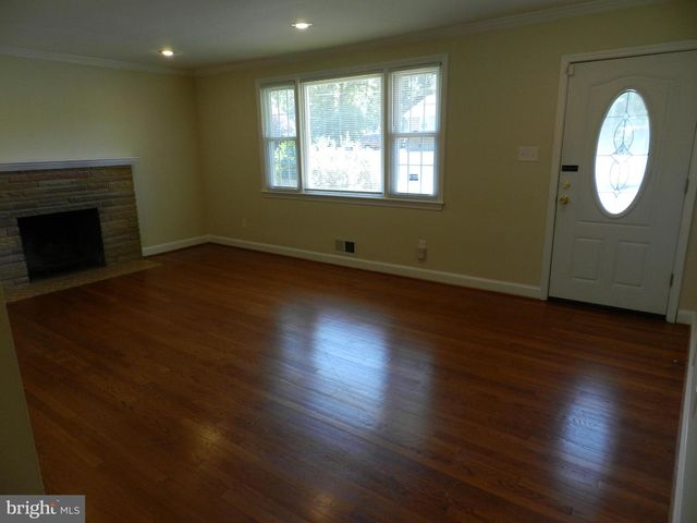 4901 BRAYMER AVE, Suitland, MD 20746