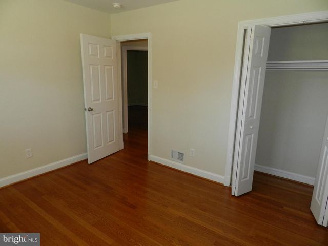 4901 BRAYMER AVE, Suitland, MD 20746