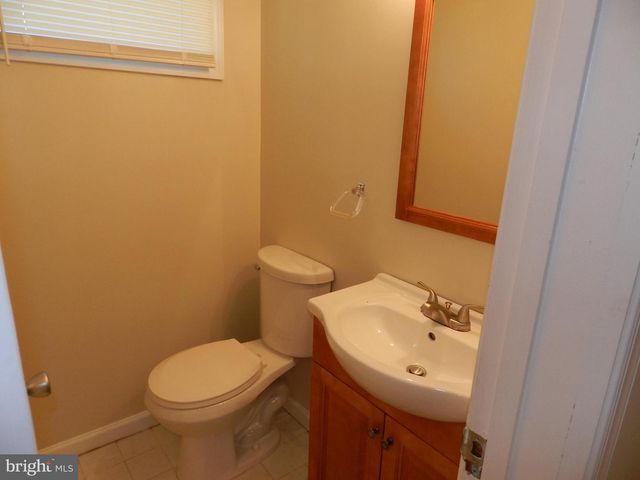 4901 BRAYMER AVE, Suitland, MD 20746