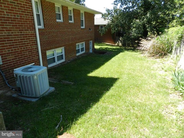 4901 BRAYMER AVE, Suitland, MD 20746