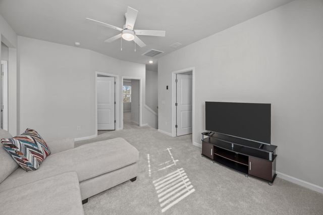 153 Winding Grove Lane, Moncks Corner, SC 29461