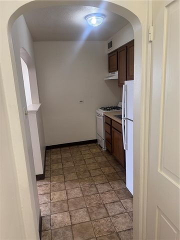 215 West Broad Street 7, Bethlehem City, PA 18018